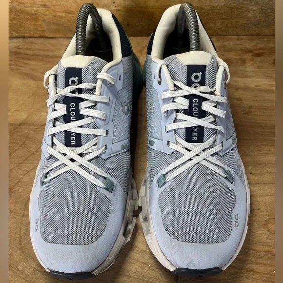 On CloudFlyer 4 REFLECTIVE Womens Size 8 Running Shoes Sneakers Nimbus Cobble - Picture 3 of 13